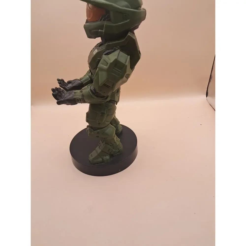 CABLE GUYS holder guy
